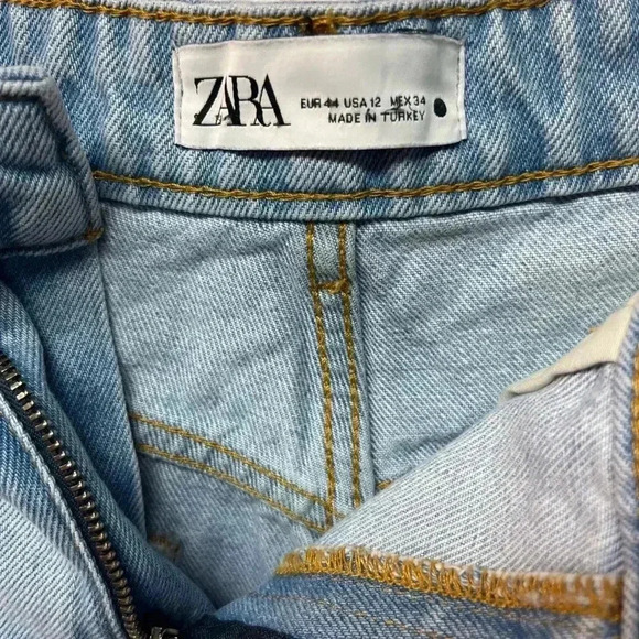 Zara Cut Off Jean Shorts. Distressed. Light washed - Picture 2 of 4
